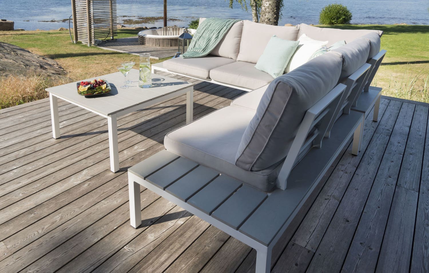 moderne Gartenlounge-Gruppe