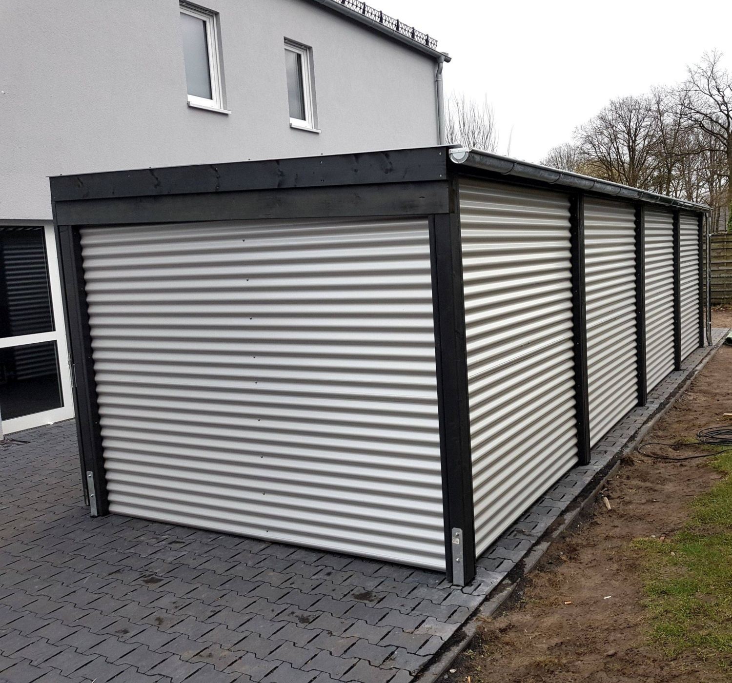 Abstellräume mit Stahlwänden