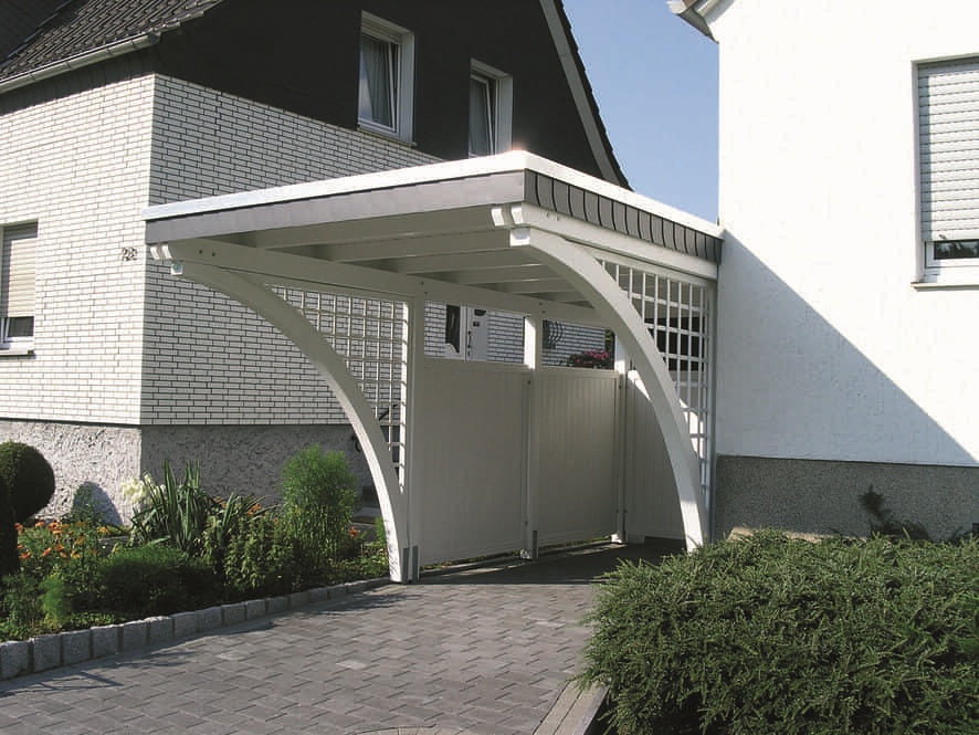 Bogencarport mit Ziergittern in Weiß