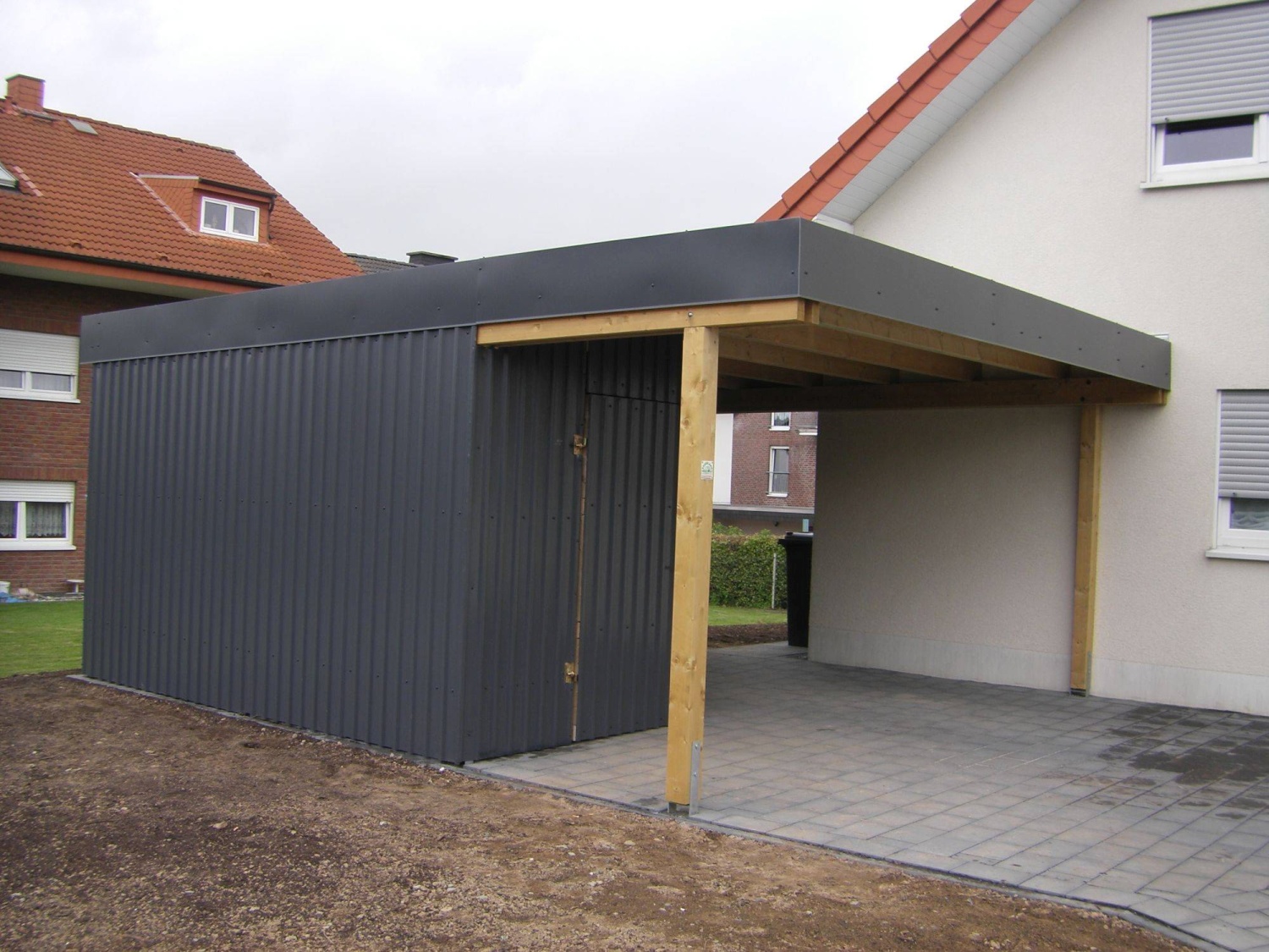 Carport Stahl-Holz-Kombination