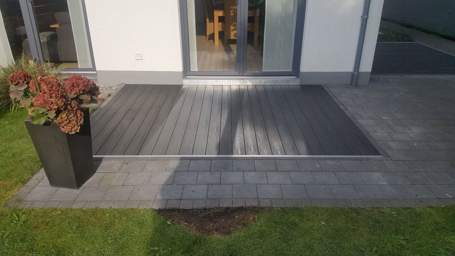 Terrasse aus WPC ebenerdig