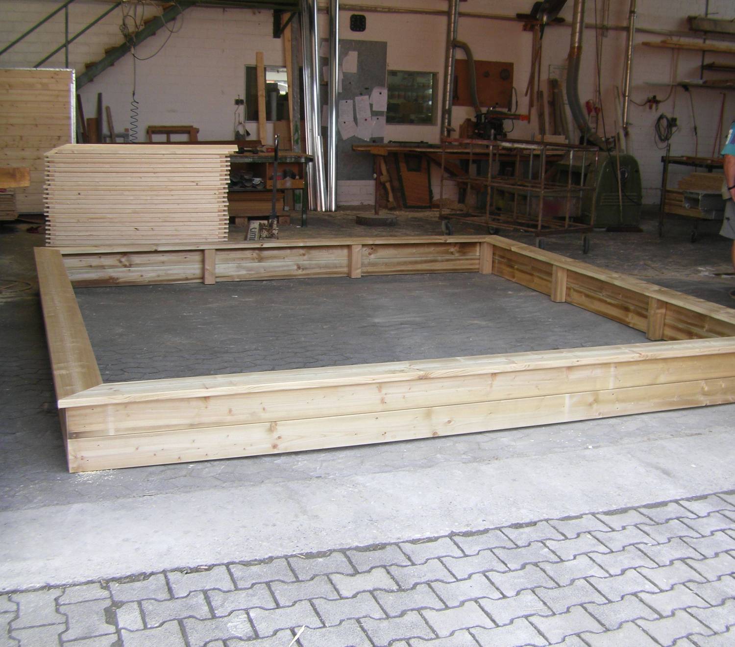 Anfertigung Sandkasten extra groß