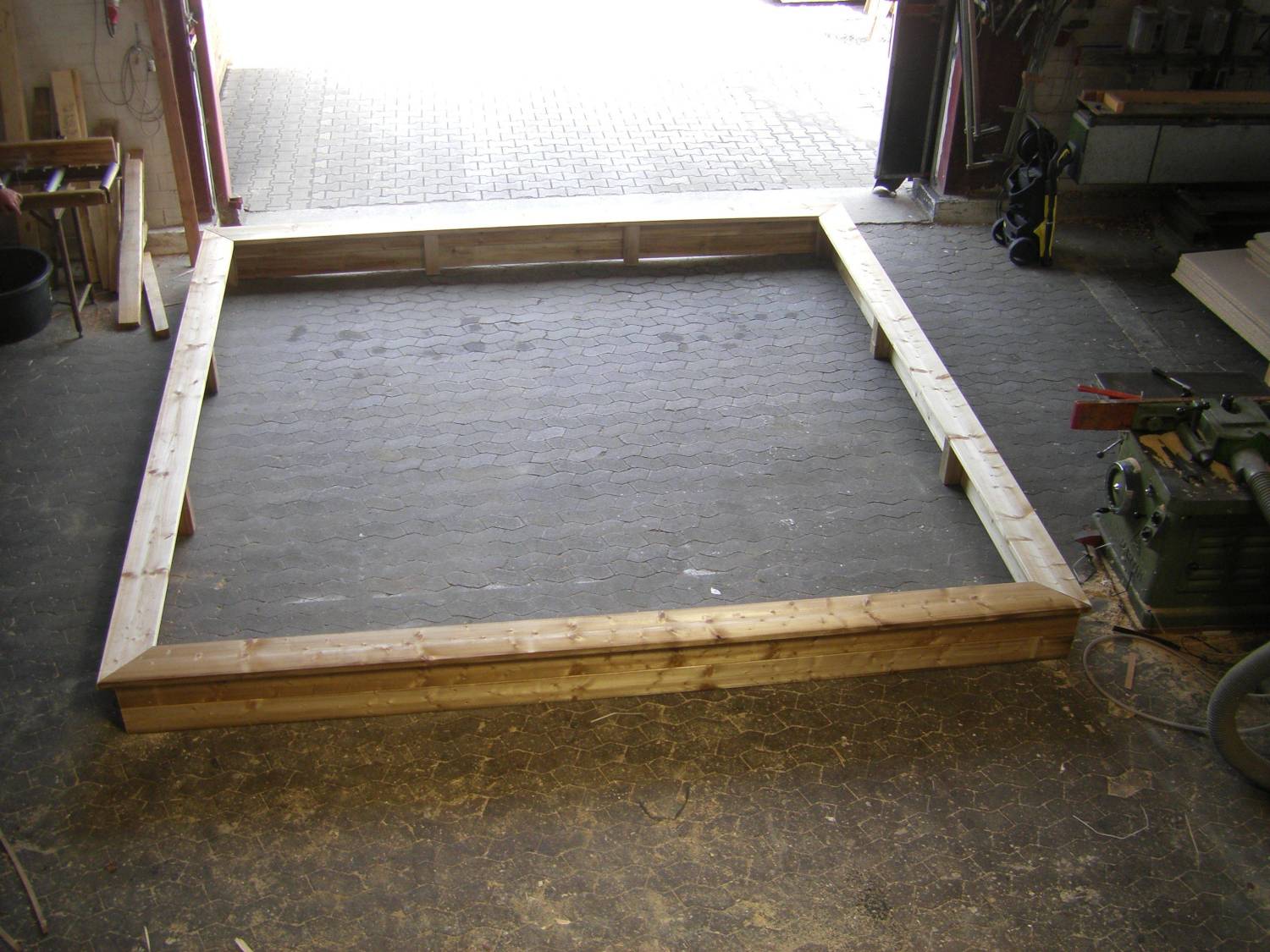 Anfertigung Sandkasten extra groß