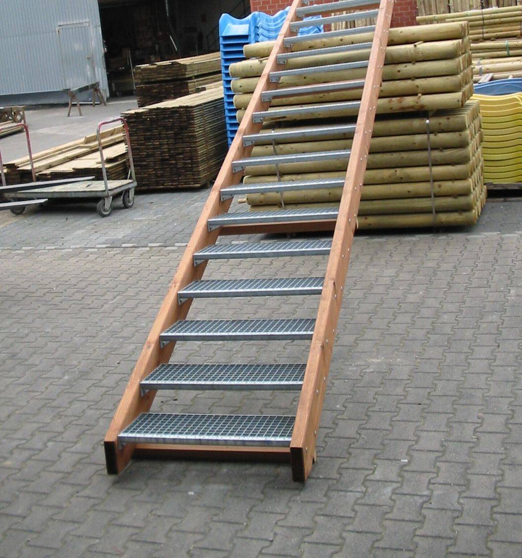 Sonderanfertigung Außentreppe