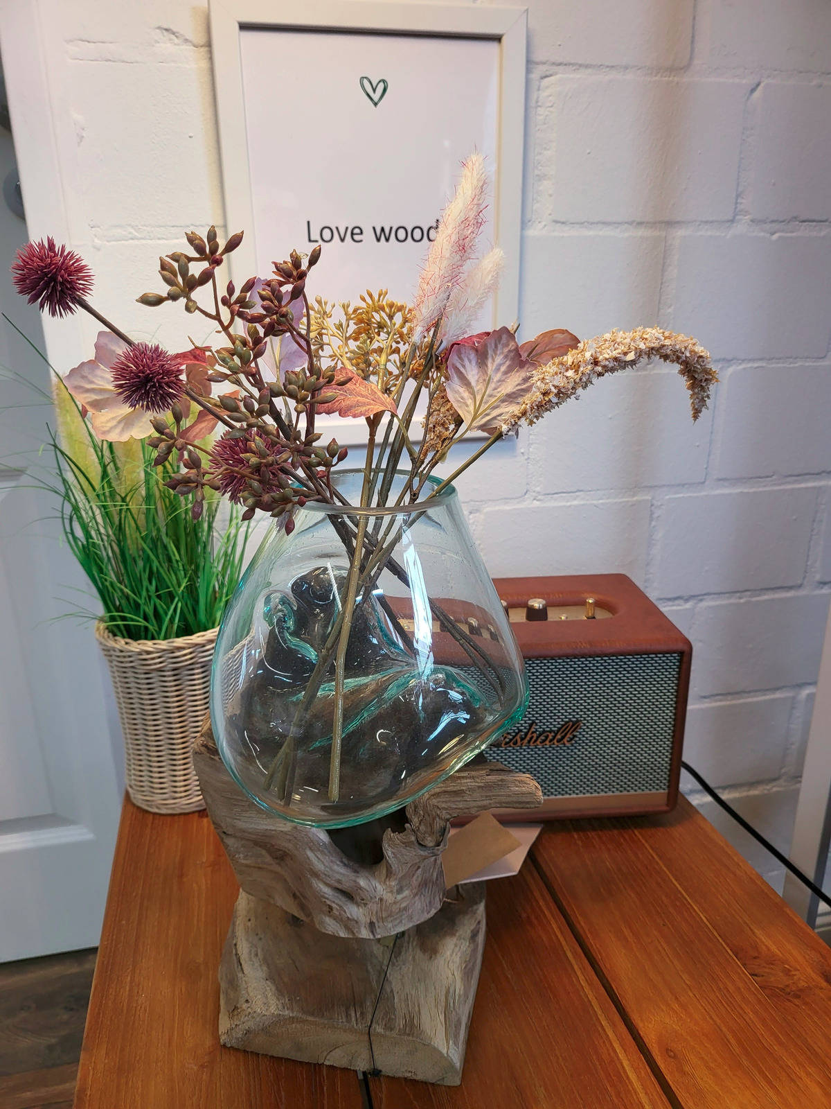 Dekorative Wohnaccessoires, Gruppe mit Waterdrop-Vase