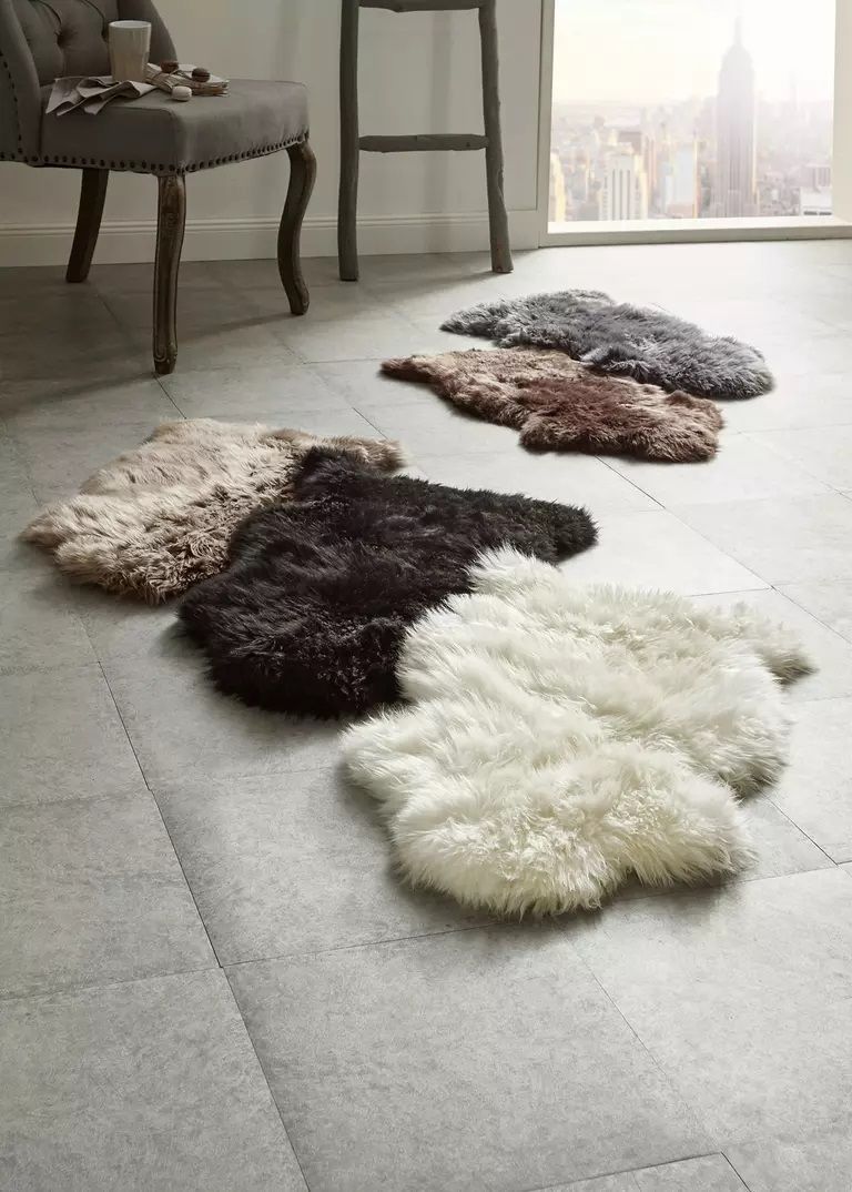 Schaffelle in verschiedenen Farben