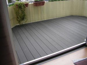 Balkondeck aus WPC