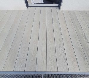 Terrassenbelag grau